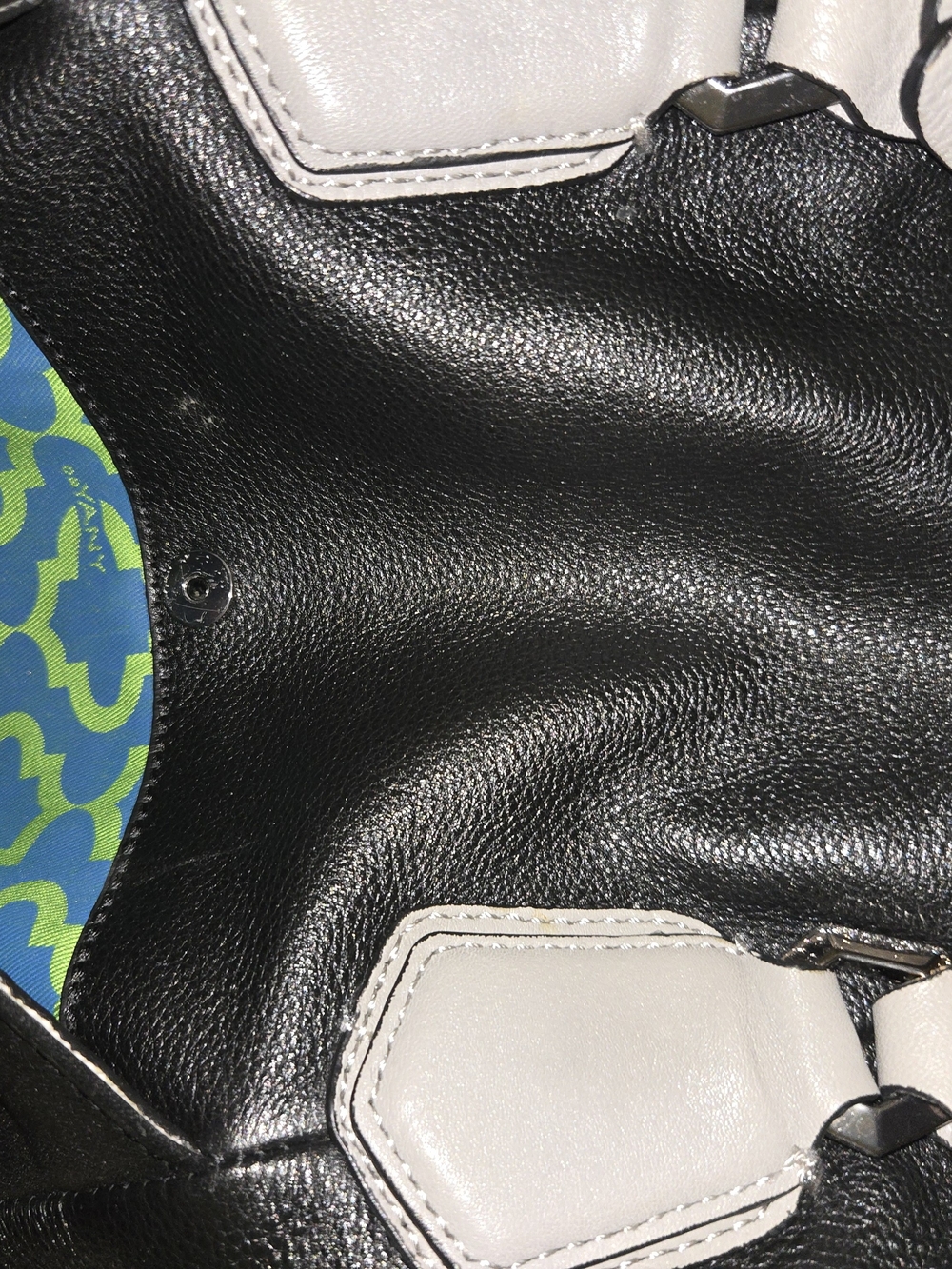 Oryany Color-blocked Black, White &Gray Women’s Shoulder Bag. GUC. - Picture 6 of 8